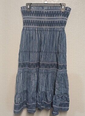 Indigo And Lace Strapless Smocked Denim Look Dress Size XL (Juniors)